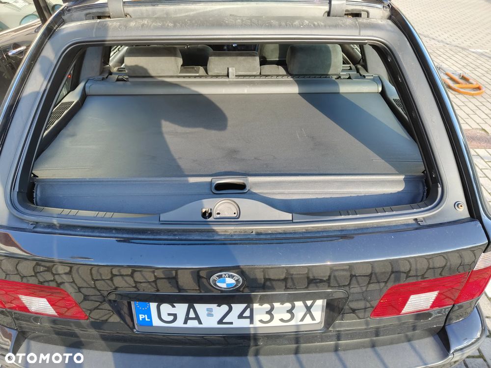 BMW Seria 5 530i Touring Edition Sport - 6