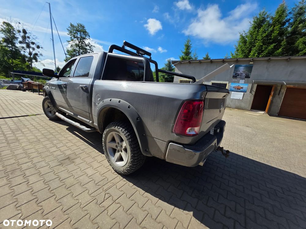 Dodge RAM - 6
