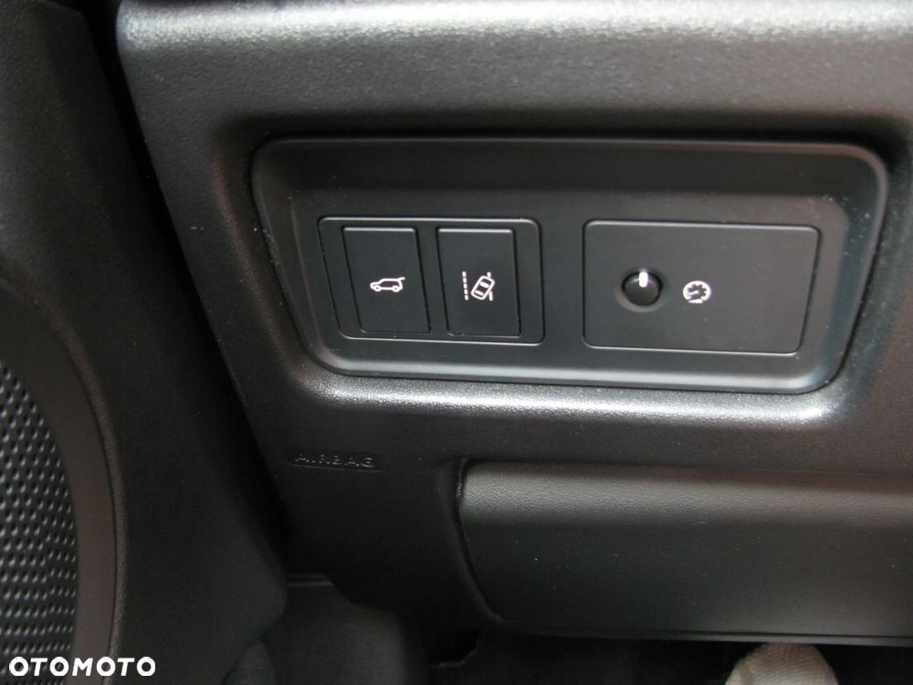 Land Rover Discovery Sport TD4 HSE - 24