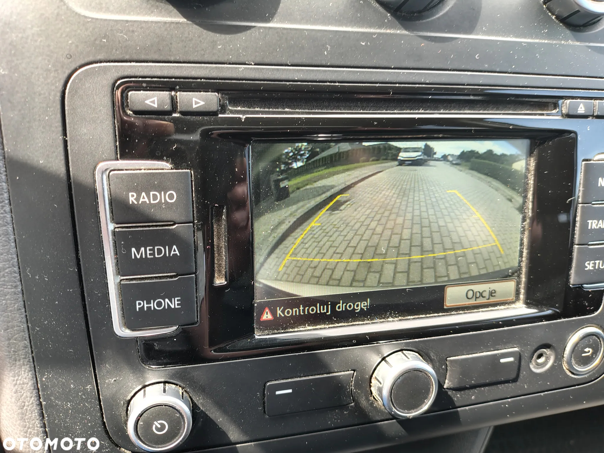 Volkswagen Touran 2.0 TDI DPF BlueMotion Technology Life - 27