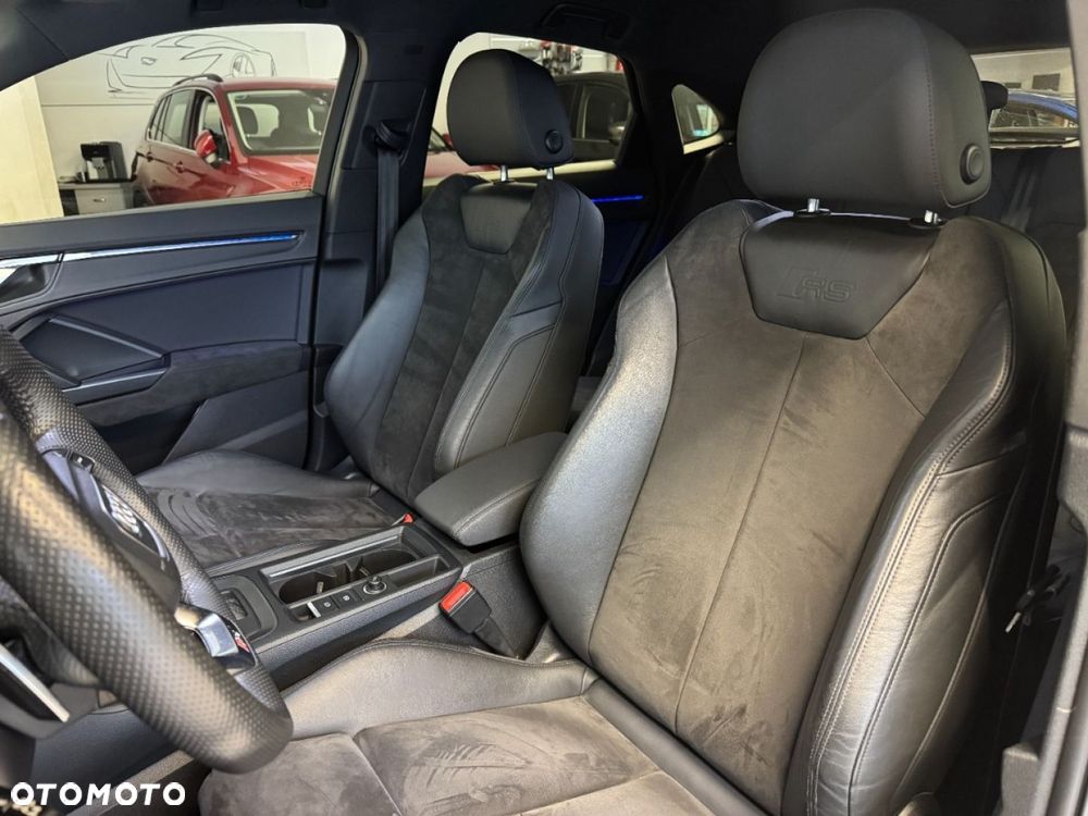 Audi RS Q3 Sportback - 19