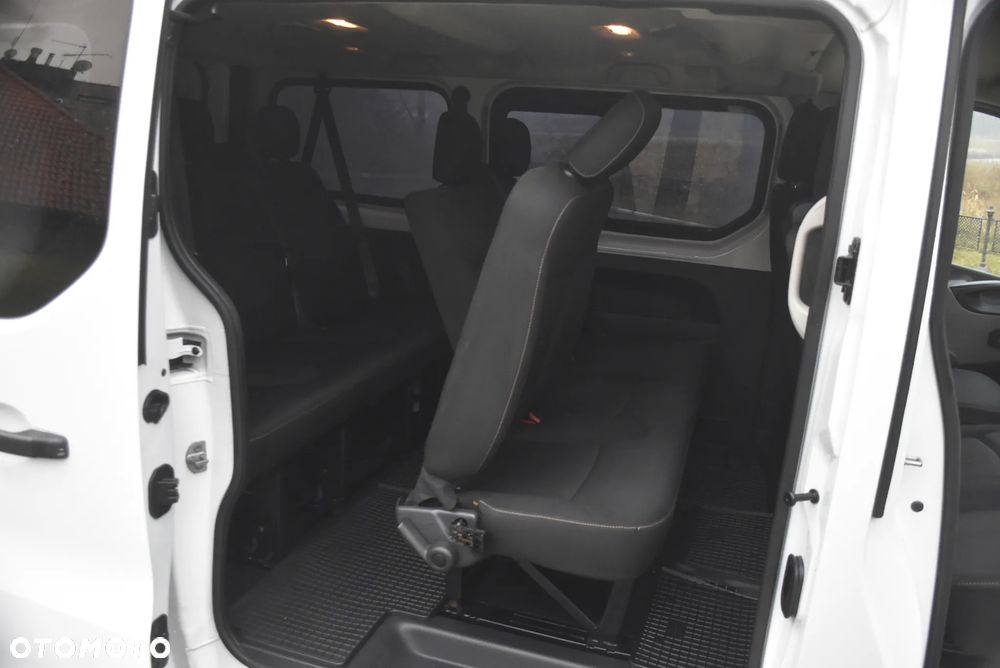 Renault Trafic - 10