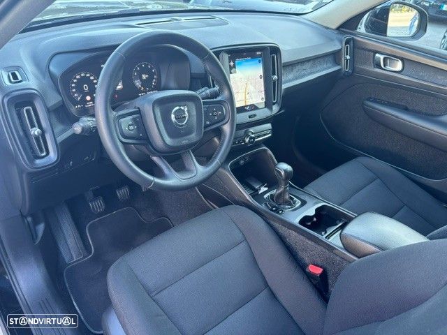 Volvo XC 40 1.5 T3 Tech Edition - 2