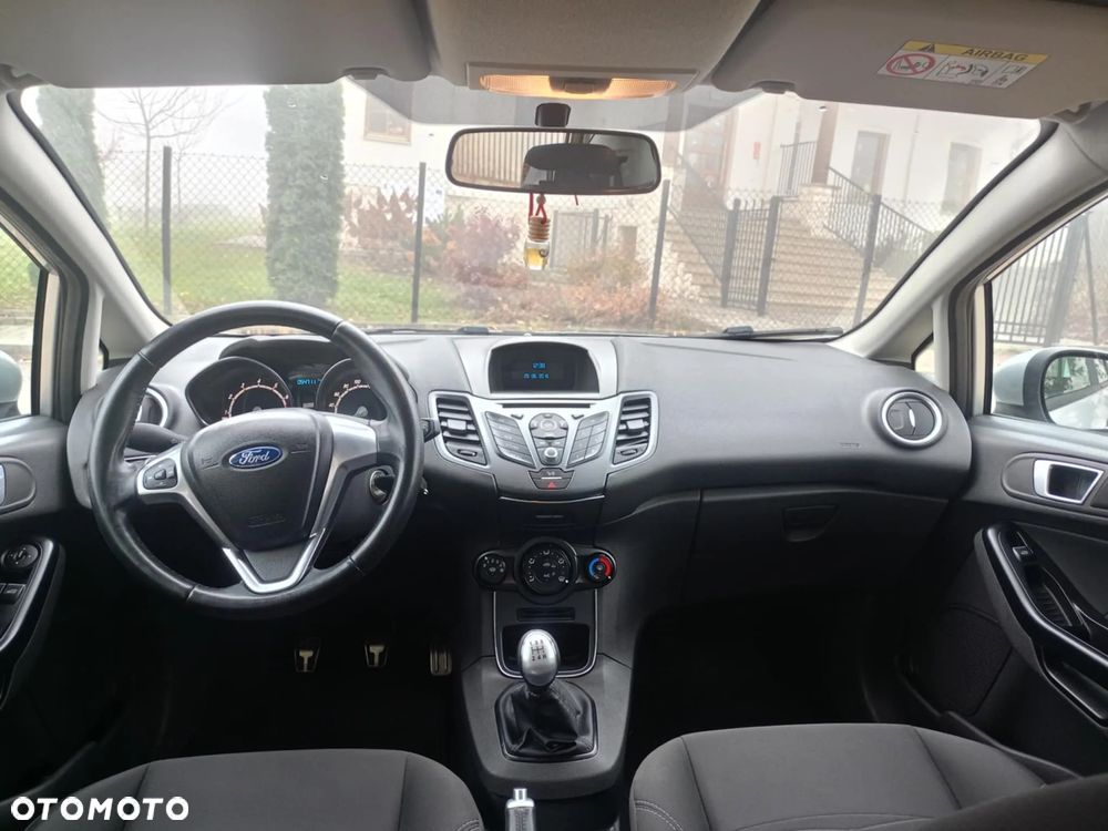 Ford Fiesta - 9