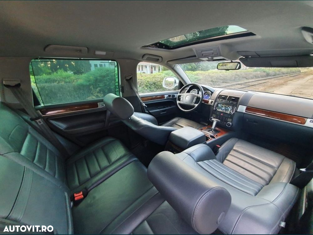 Volkswagen Touareg - 17