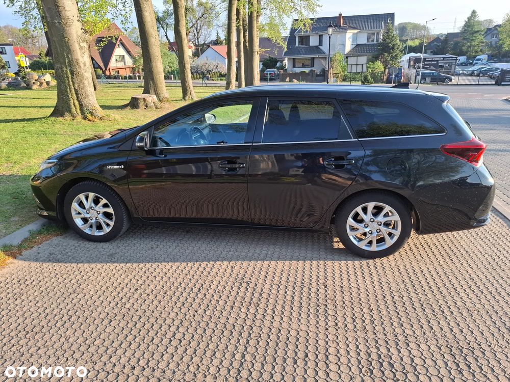 Toyota Auris - 2