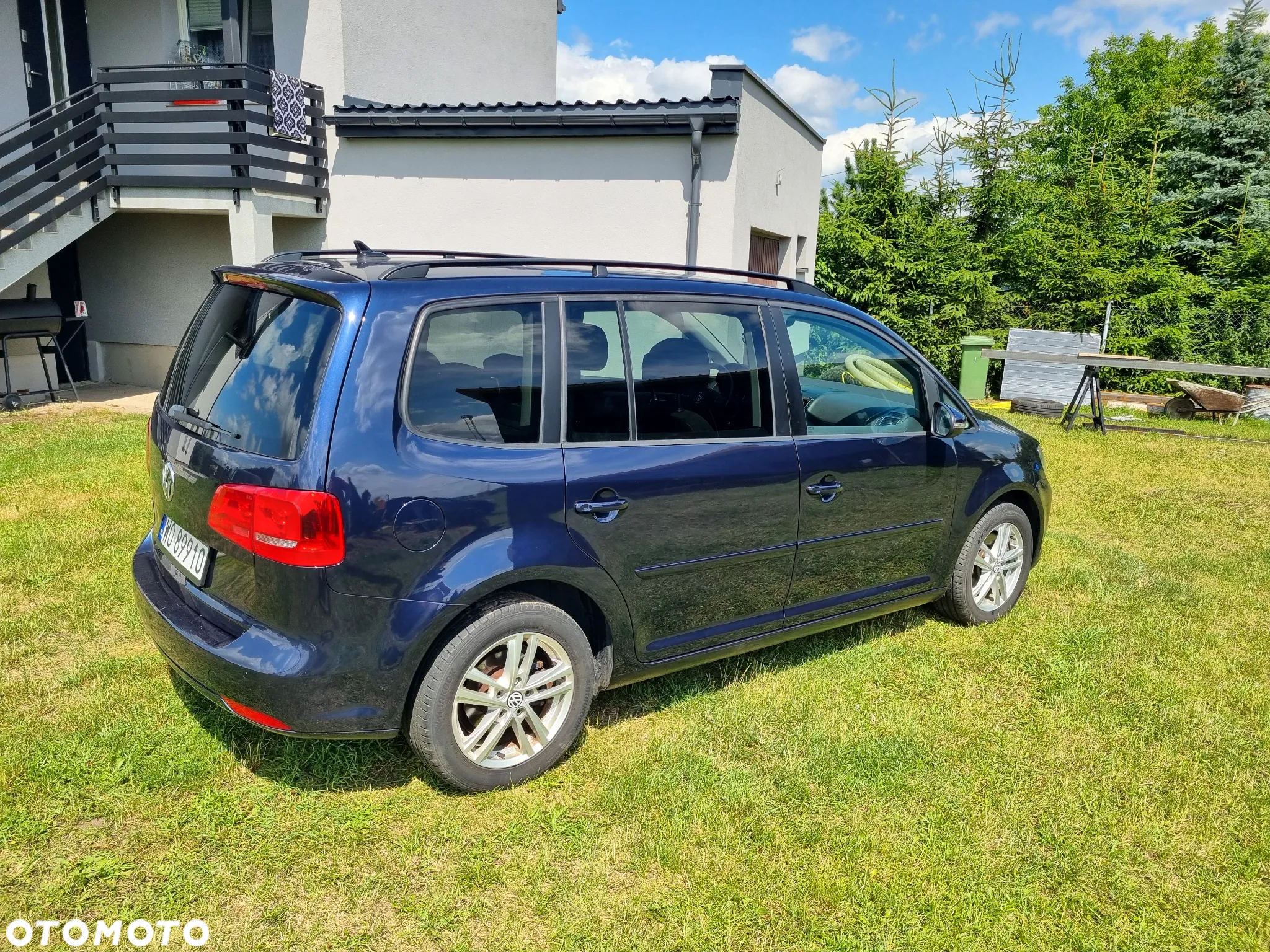Volkswagen Touran 2.0 TDI DPF BlueMotion Technology DSG Highline - 4