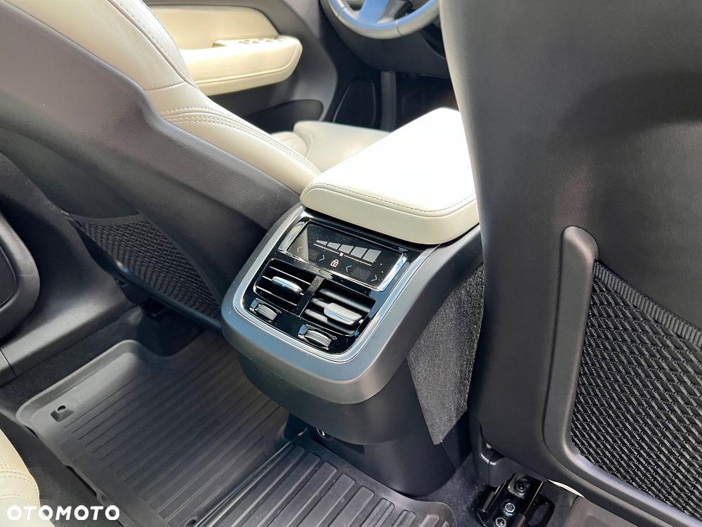 Volvo XC 60 B4 D AWD Geartronic Inscription - 30