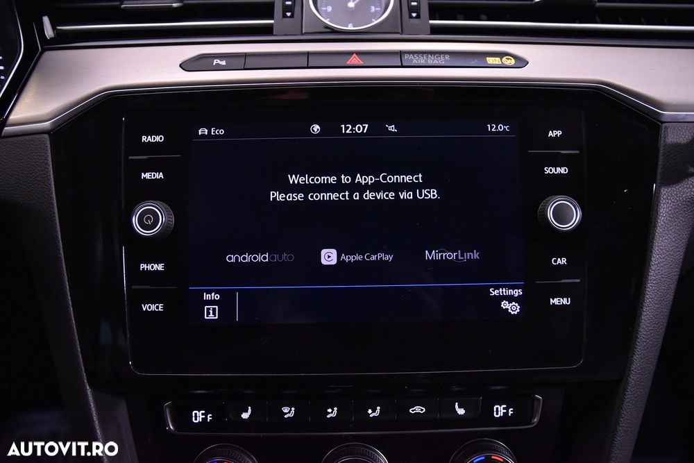 Volkswagen Passat - 19