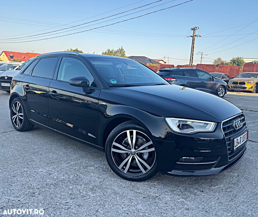 Audi A3 2.0 TDI Sportback S tronic S line Sportpaket - 2