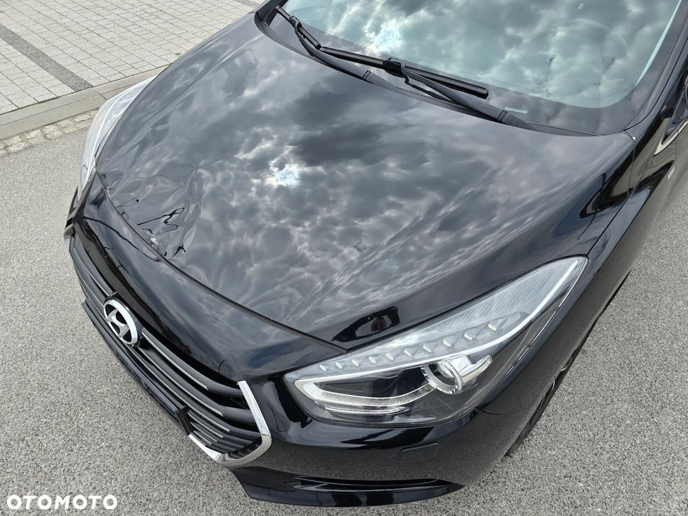 Hyundai i40 Kombi 1.7 CRDi DCT Premium - 32