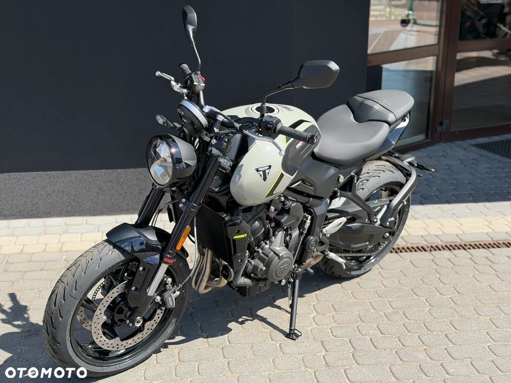 Triumph Trident - 14