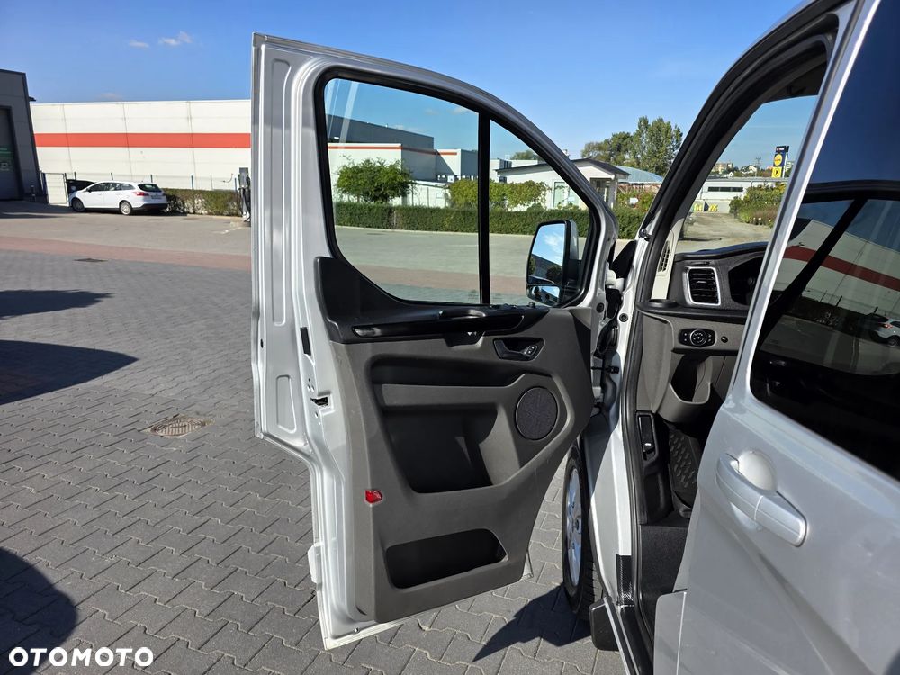 Ford TRANSIT CUSTOM - 14