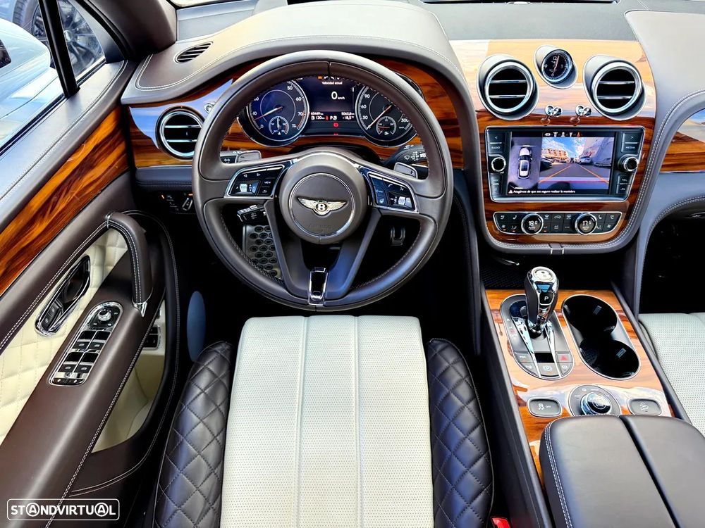 Bentley Bentayga V8 - 10