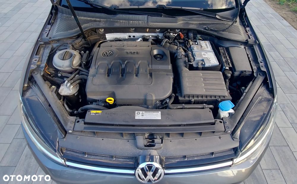 Volkswagen Golf 1.6 TDI Sound - 11