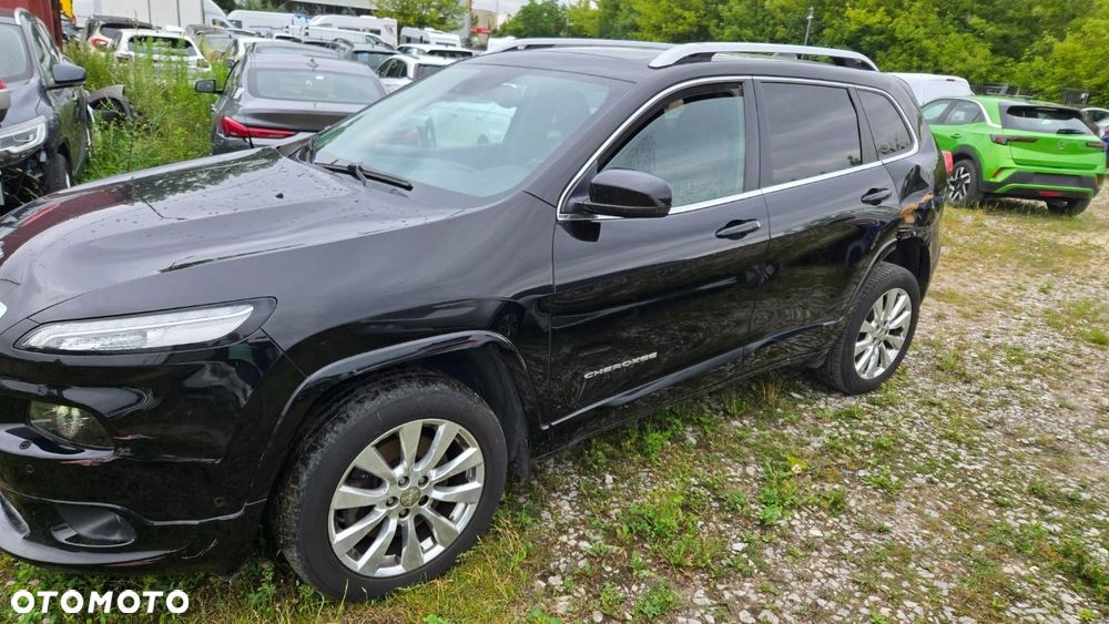 Jeep Cherokee - 18