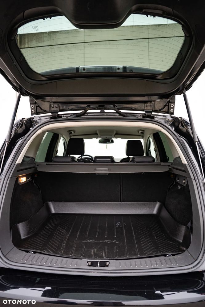 Ford Kuga - 20