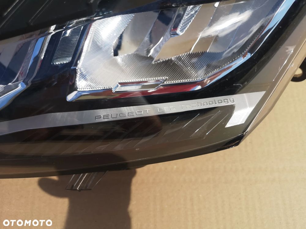 LAMPA REFLEKTOR LEWY PEUGEOT 308 T10  LEDOWY - 3