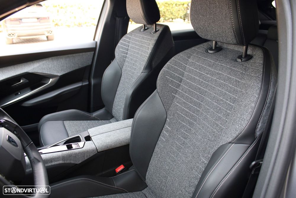 Peugeot 3008 1.2 Hybrid Allure e-DCS6 - 28