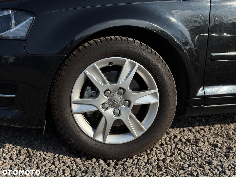 Audi A3 Sportback - 4