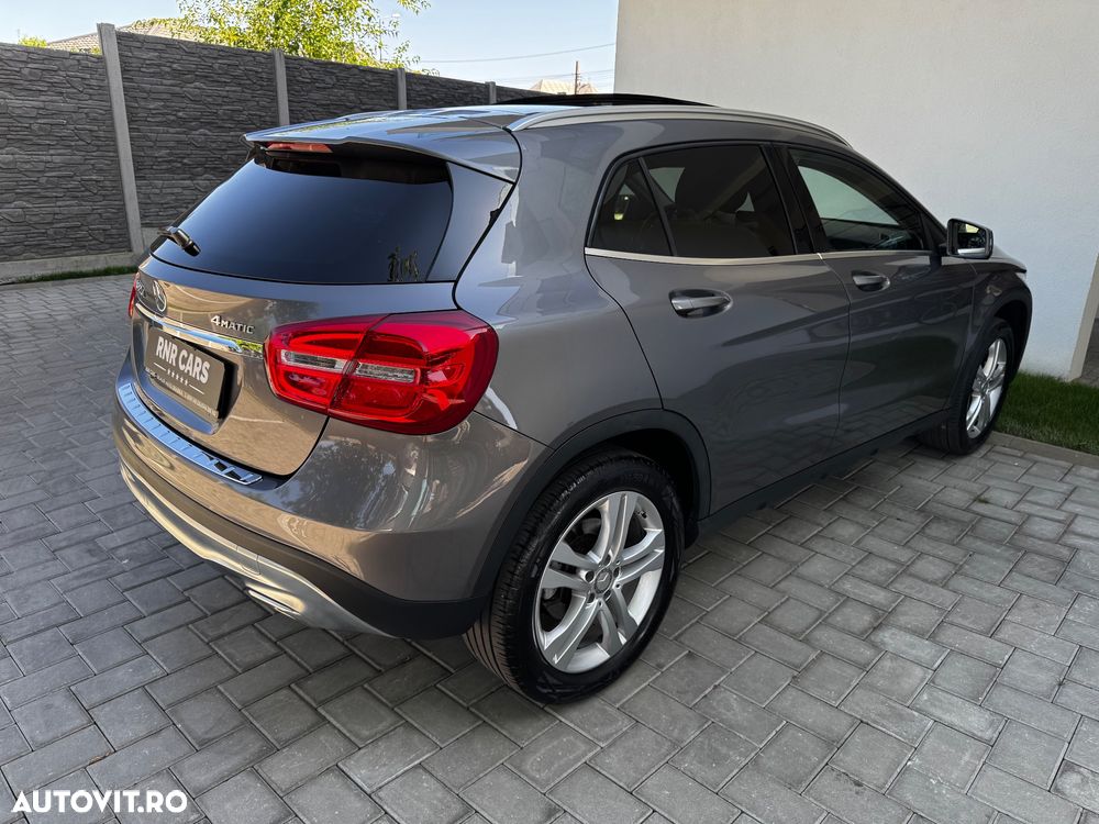 Mercedes-Benz GLA 220 d 4Matic 7G-DCT - 2
