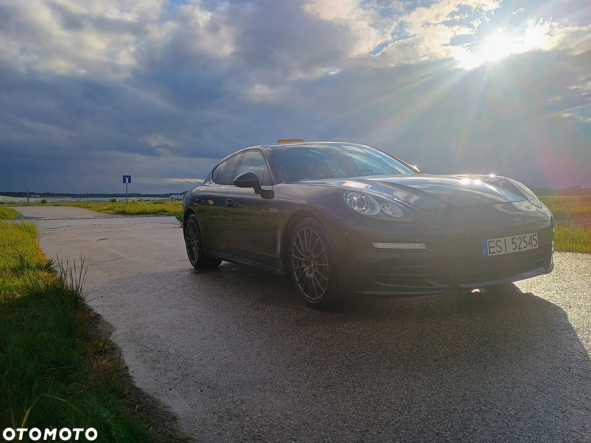 Porsche Panamera - 25