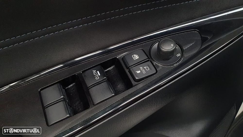 Mazda 2 1.5 Sky-G Evolve Navi - 22