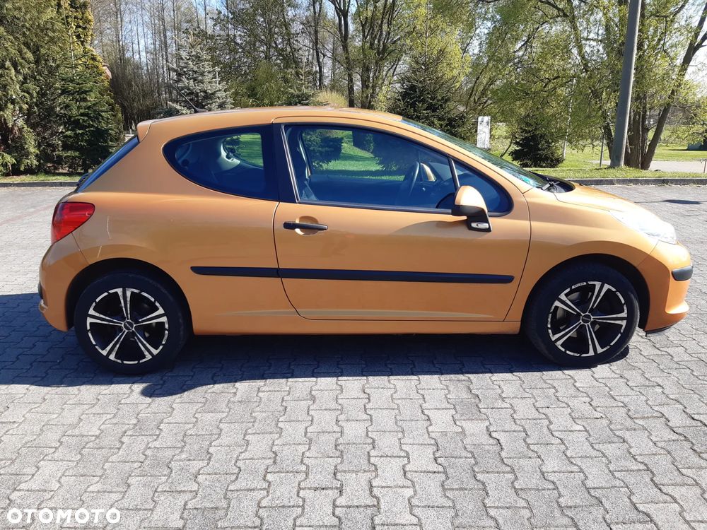Peugeot 207 110 HDi FAP (Blue Lion) Platinum - 6