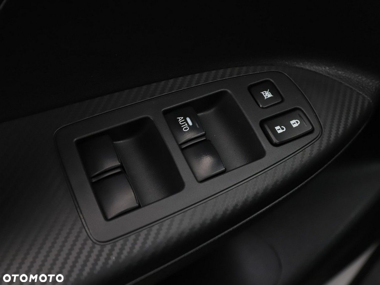 Mitsubishi Eclipse Cross Plug-In Hybrid 4WD Basis - 33