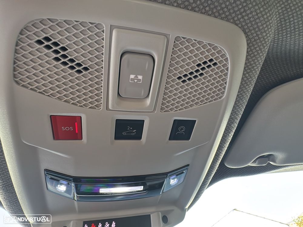 Jeep Avenger 54 kWh Summit - 27