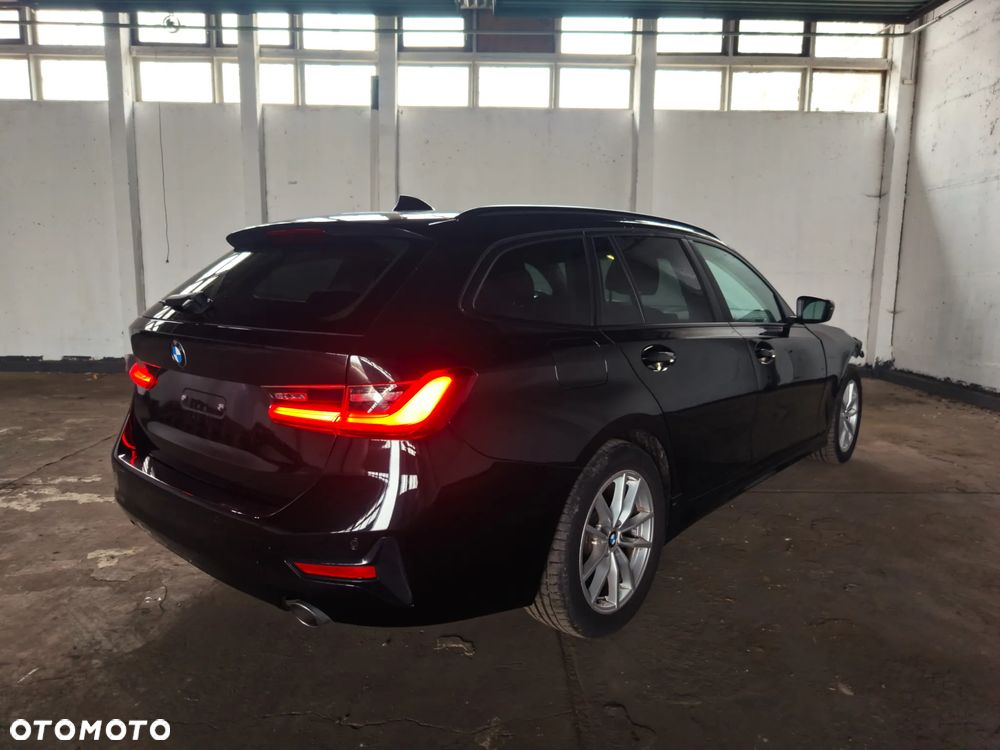 BMW Seria 3 318d MHEV Advantage - 1