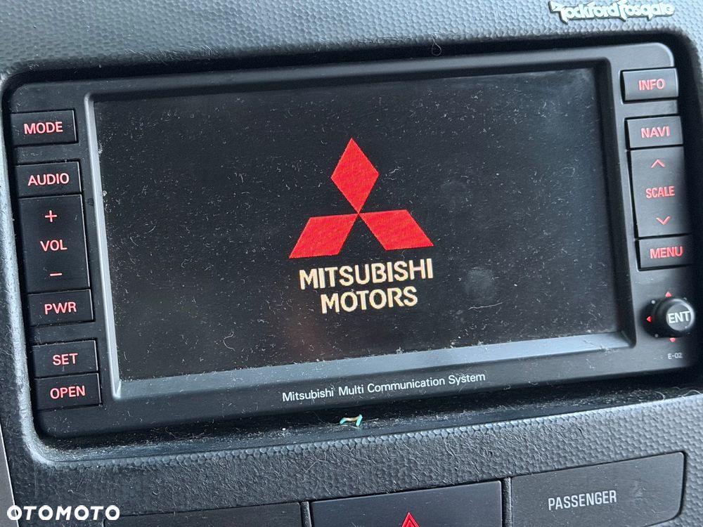 Mitsubishi Outlander 2.4 4WD CVT Instyle - 12
