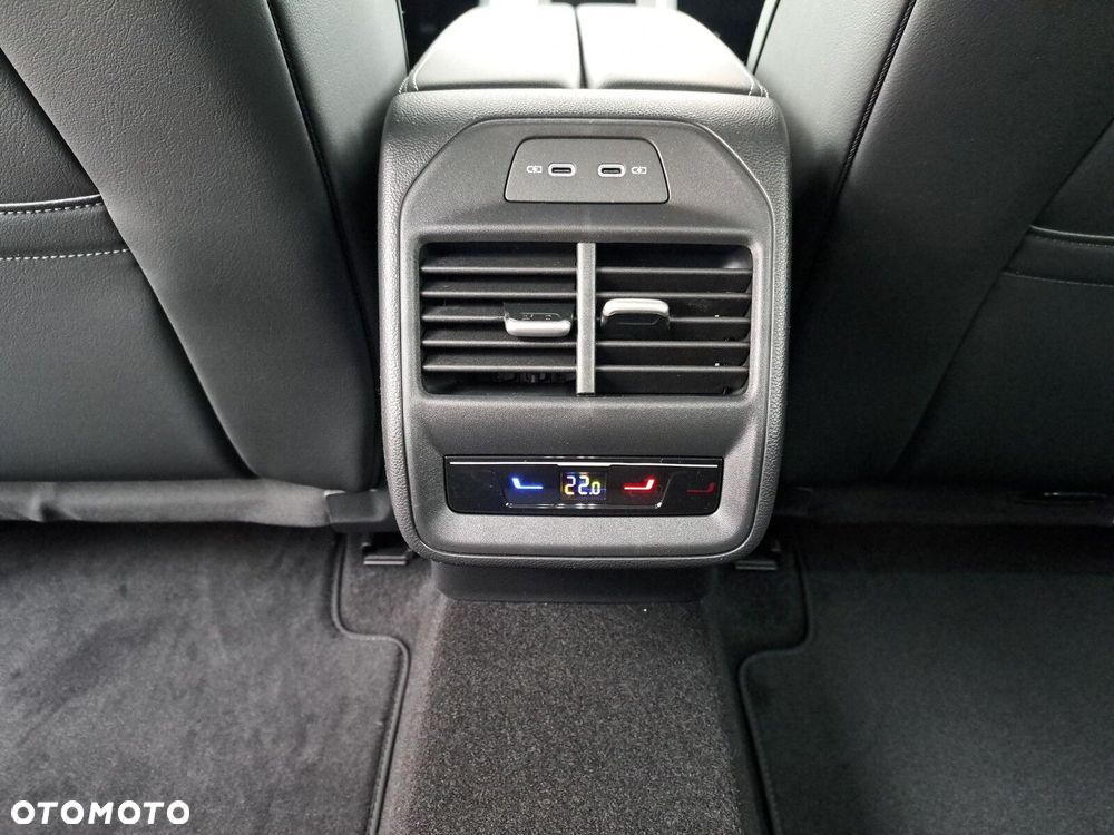 Volkswagen Passat - 37