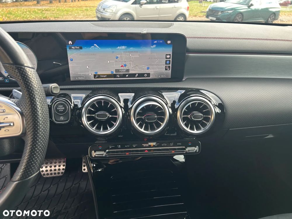 Mercedes-Benz CLA 220 d AMG Line 8G-DCT - 21