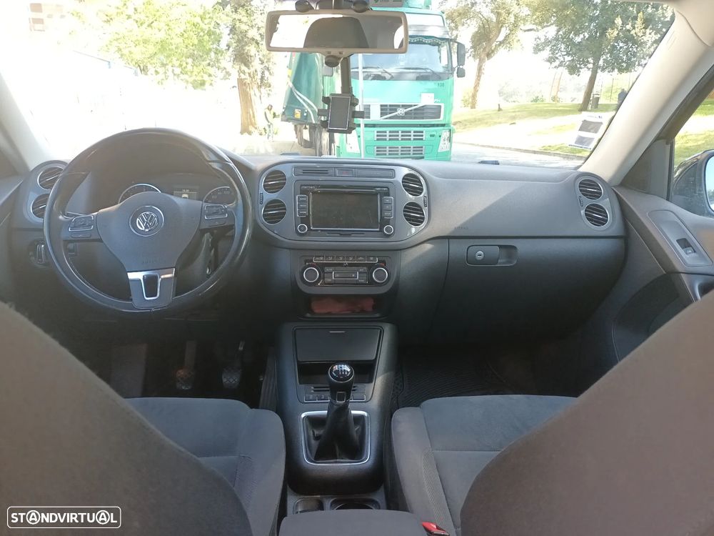 VW Tiguan 2.0 TDi Sport BlueMotion - 10