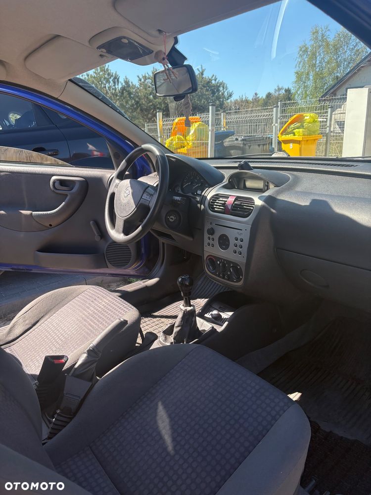 Opel Corsa 1.2 16V Base / Start - 12