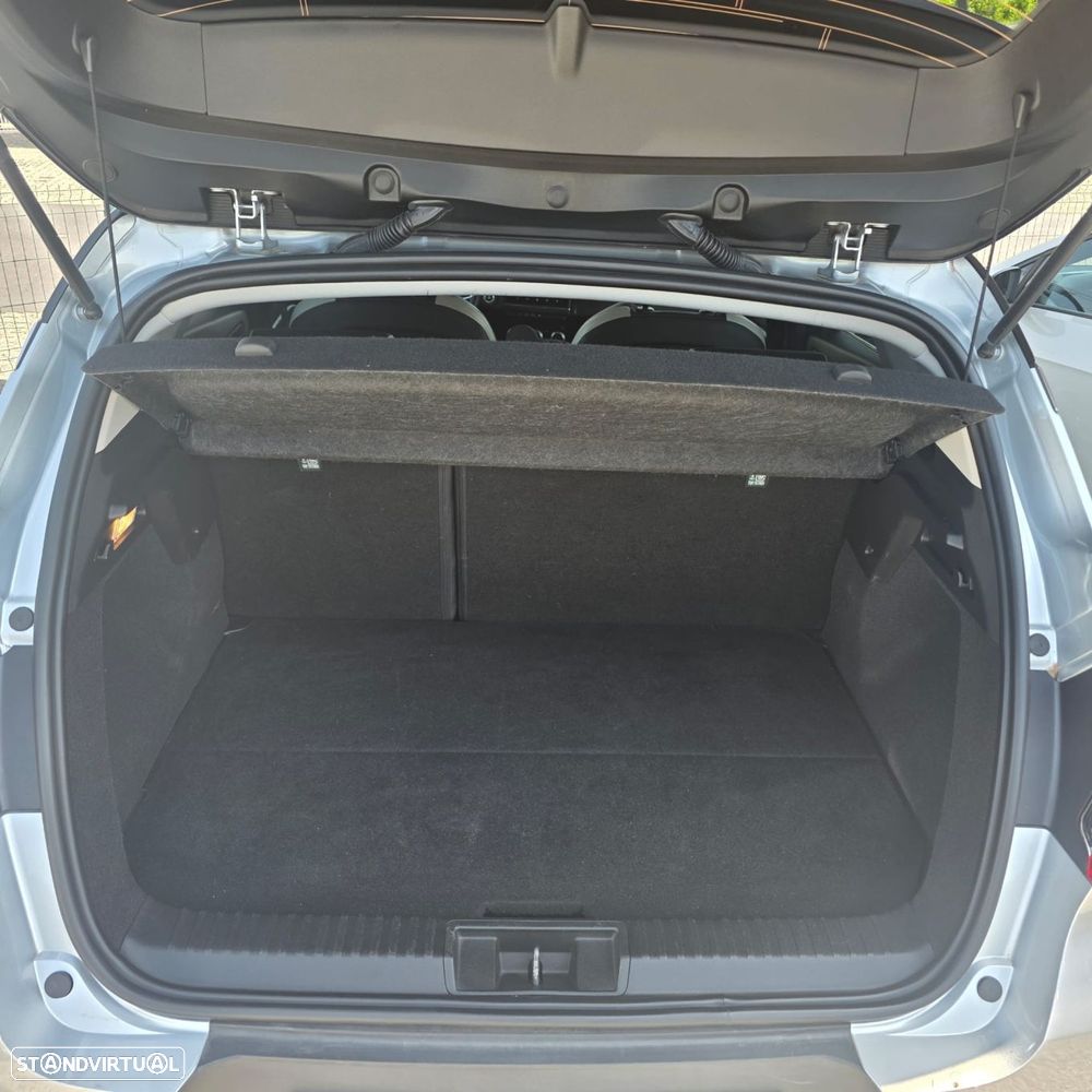 Renault Captur 1.6 E-Tech Plug-In Exclusive - 37