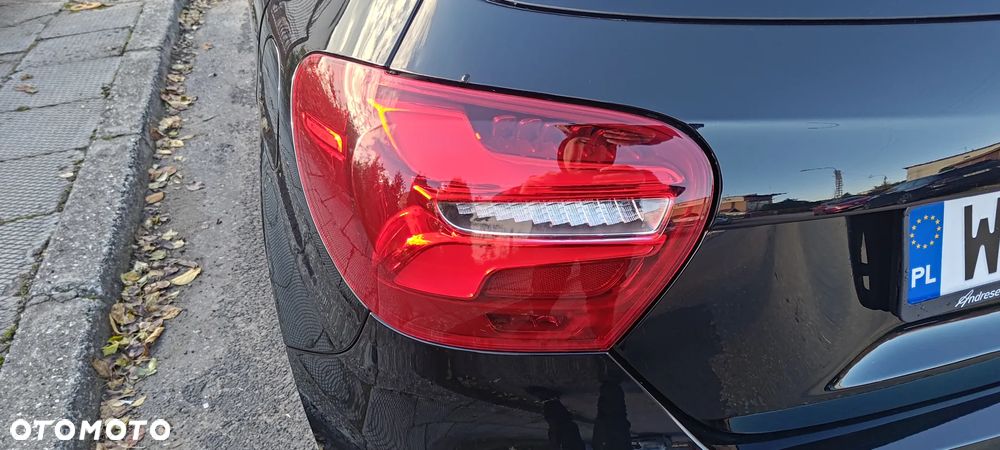 Mercedes-Benz Klasa A 180 7G-DCT - 15