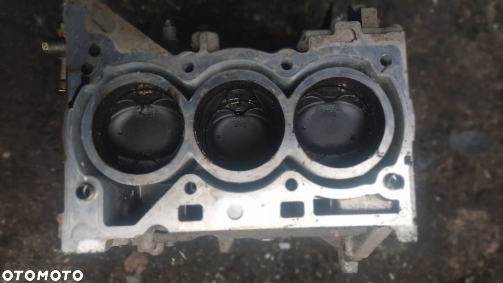 Toyota Yaris 1,0  aygo 1KR silnik dół blok wał tłoki - 1