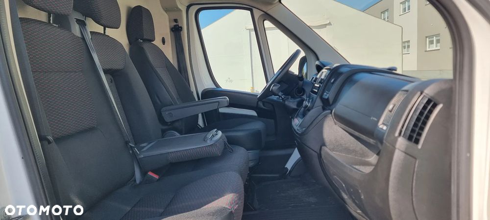 Peugeot Boxer - 25
