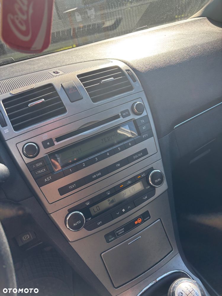 Toyota Avensis 2.0 D-4D 2010 - 9
