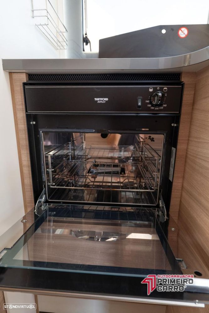 Adria Matrix 670 SBC 50 anos 5 lugares - 26