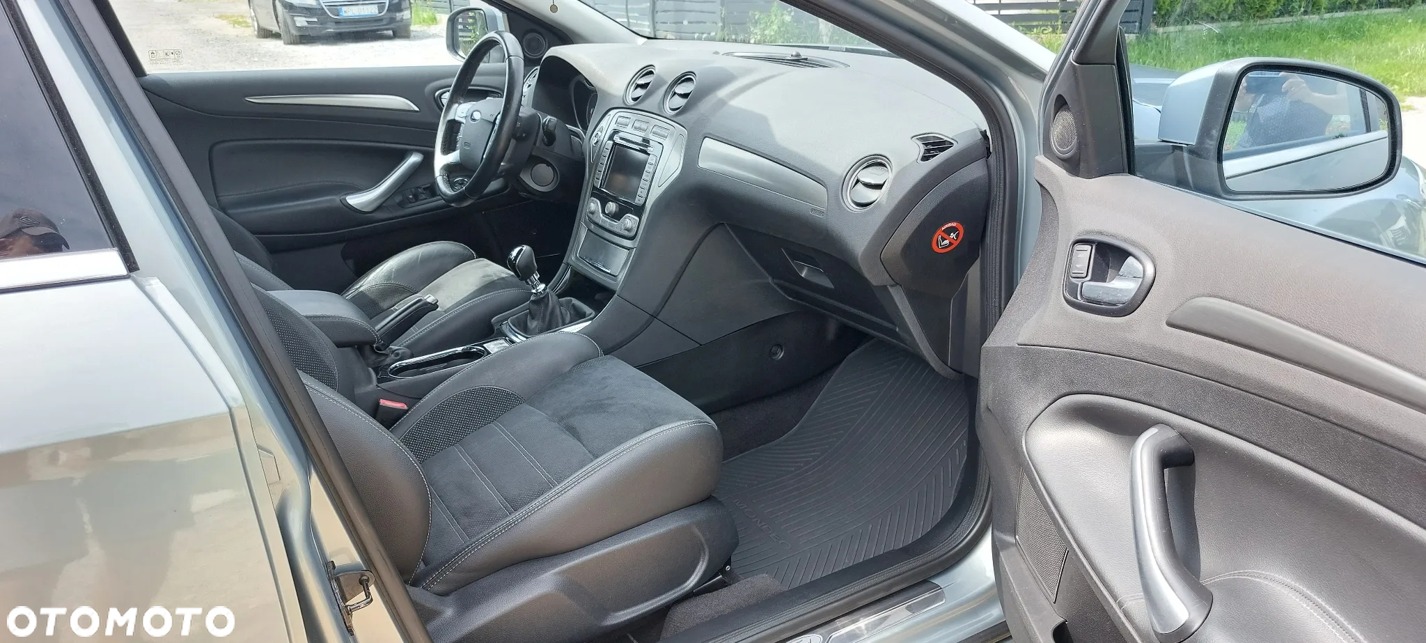 Ford Mondeo 2.5 Titanium - 30