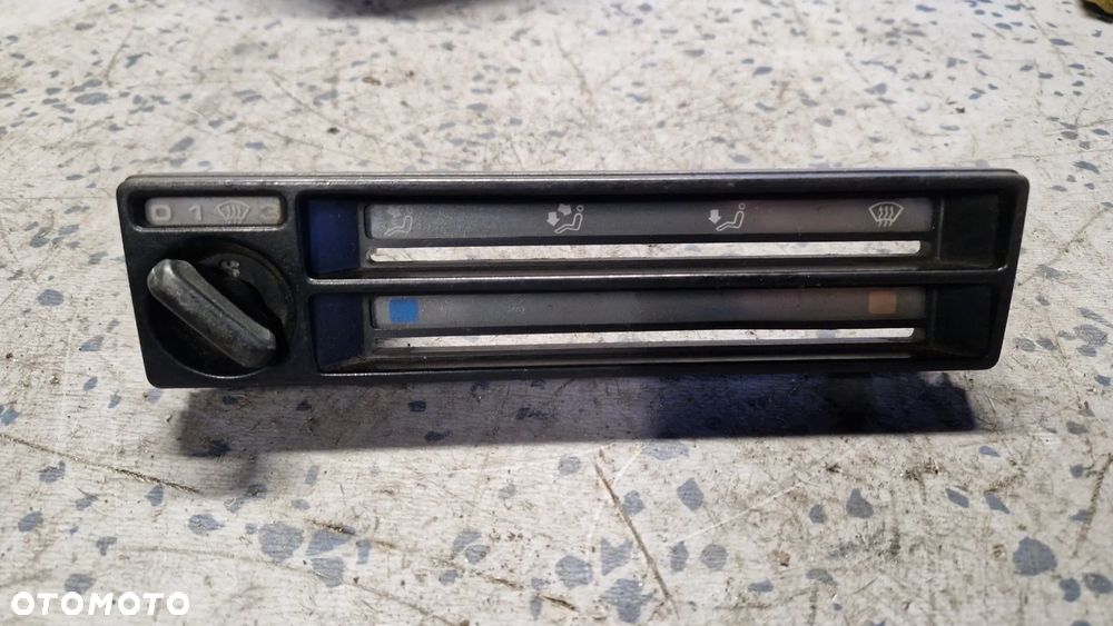 VOLKSWAGEN GOLF II PANEL NAWIEWU - 1