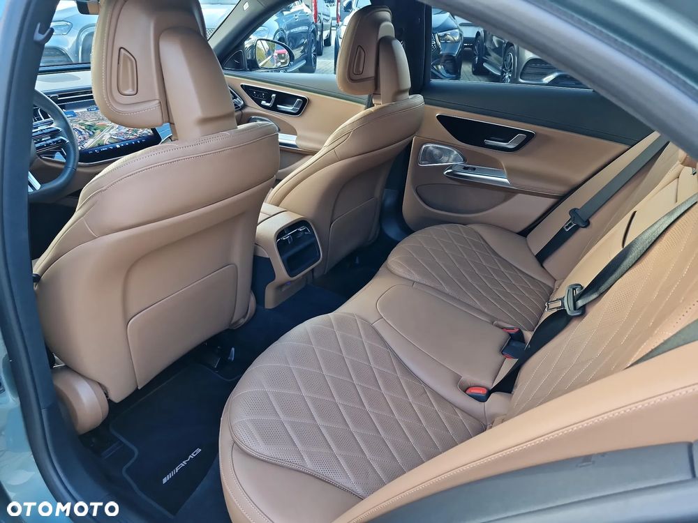 Mercedes-Benz Klasa E 220 d mHEV 4-Matic AMG 9G-Tronic - 19