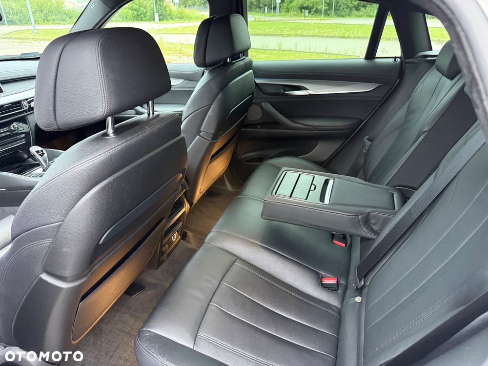 BMW X6 xDrive40d - 8