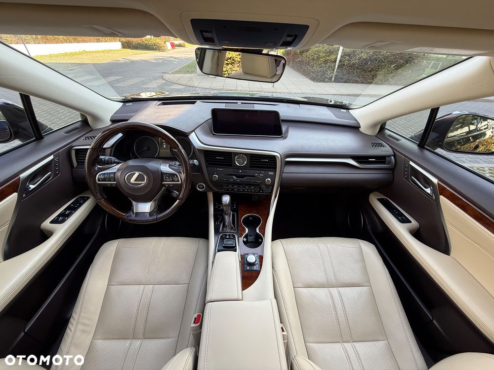Lexus RX 450h Omotenashi - 11
