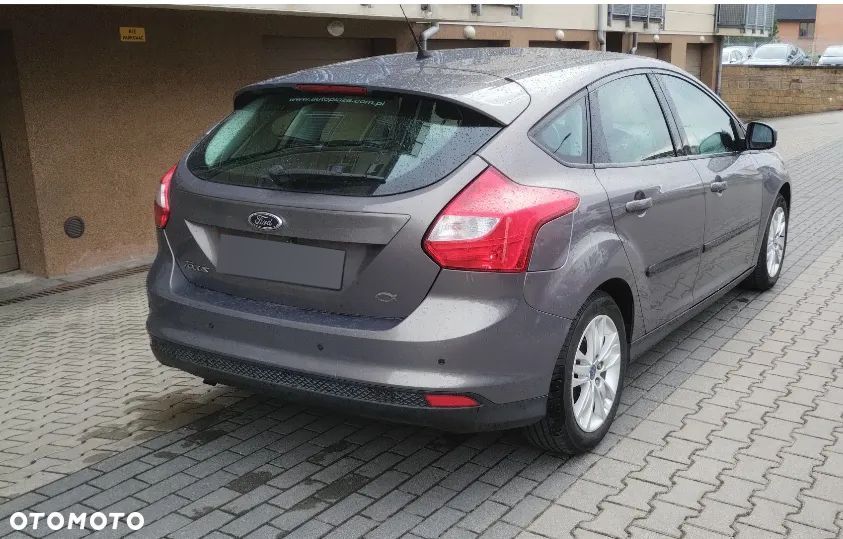 Ford Focus 1.6 Ambiente - 3