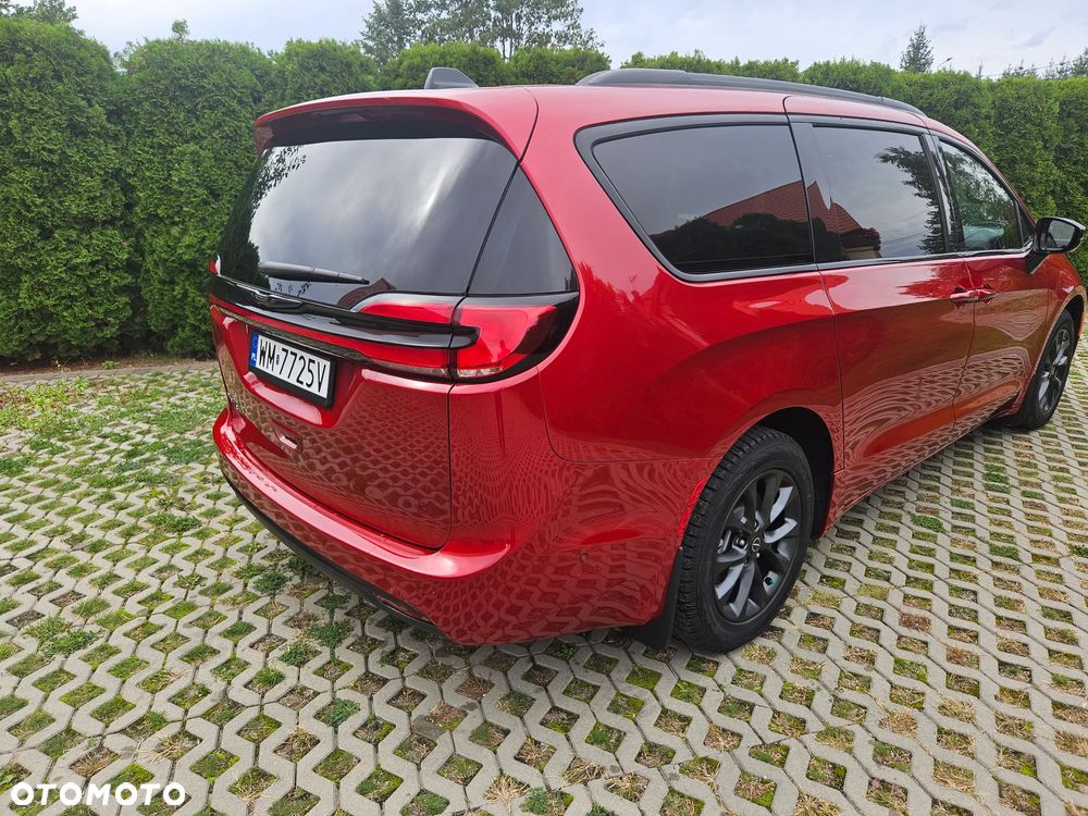 Chrysler Pacifica - 7