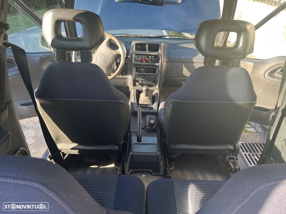 Suzuki Vitara 1.9 D JLX - 24